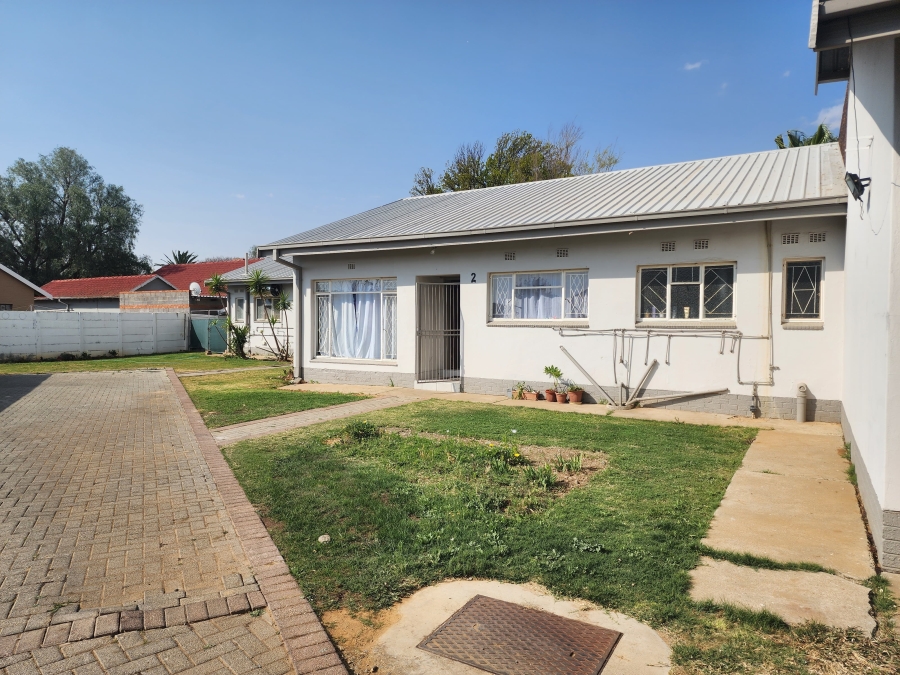 3 Bedroom Property for Sale in Seemeeupark Free State